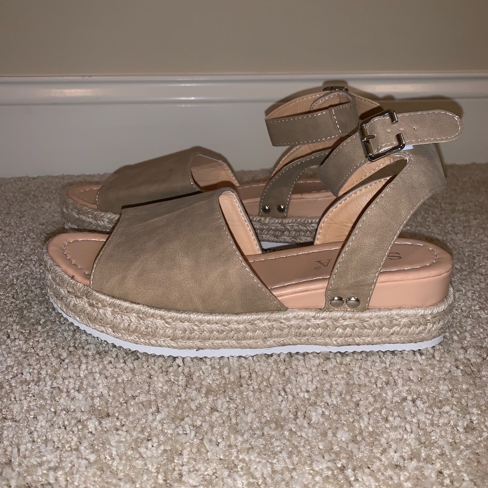 Soda platform Sandals!